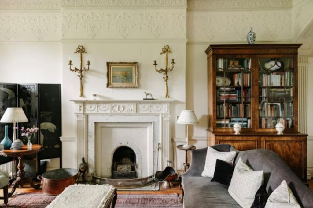 Cressy Hall - Historic Grade II Listed Manor, Gorgeous Topiary Garden Gosberton Bagian luar foto